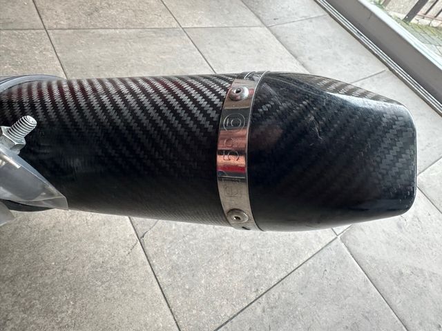 Escape Yamaha MT-07 Carbono Homologado