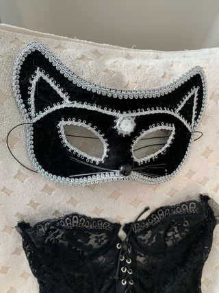 Disfraz sexy de gata y policía