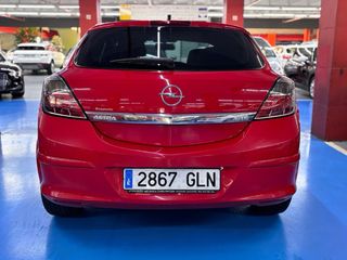 OPEL ASTRA GTC 2009 81.000 km Etiqueta C