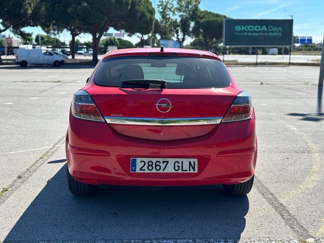 OPEL ASTRA GTC 2009 81.000 km Etiqueta C