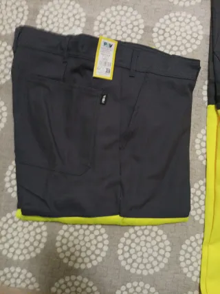 2 Pantalones reflectantes gris y amarillo