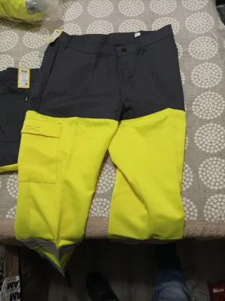 2 Pantalones reflectantes gris y amarillo
