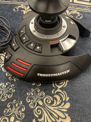 Joystick Thrustmaster T.Flight Stick