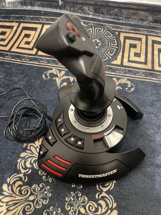 Joystick Thrustmaster T.Flight Stick