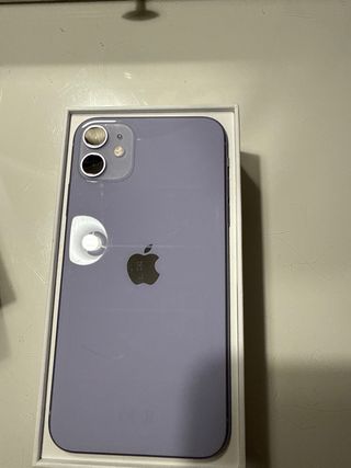 iPhone 11 64GB Morado