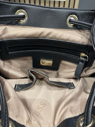 Mochila Guess Negra estilo cuero Original