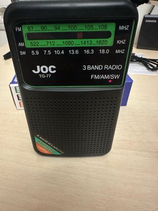 Radio Portátil JOC TG-77 FM AM SW