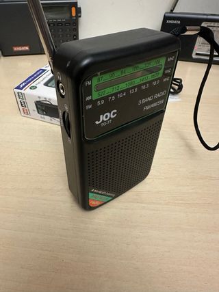 Radio Portátil JOC TG-77 FM AM SW