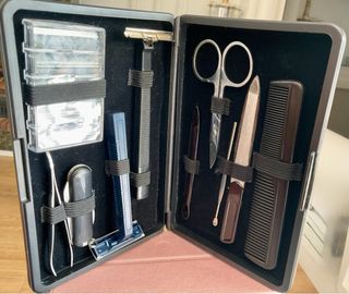 Set de Aseo Personal Completo/a estrenar