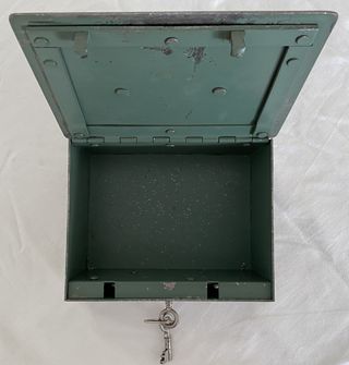 Caja caudales muy antigua