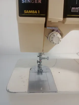 Máquina de coser Singer Samba 1