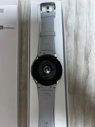 Samsung Galaxy Watch 4 Classic Plata