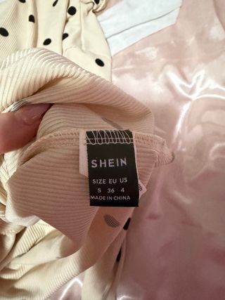 Conjunto Bershka Camiseta y Top Talla S