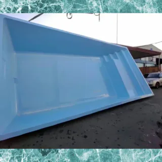 PISCINAS DE POLIÉSTER..