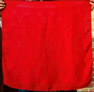 Foulard Louis Vuitton Rosso Monogram