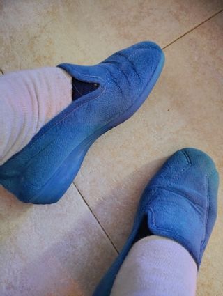 Pantuflas azules mujer