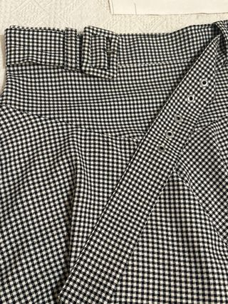 Falda pantalón Zara cuadros blanco y negro