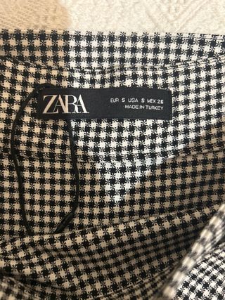 Falda pantalón Zara cuadros blanco y negro