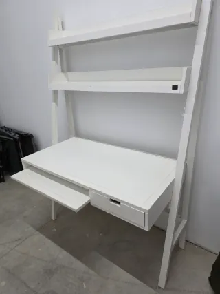 Escritorio blanco marca Banak Importa