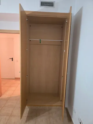 Armario empotrado de madera