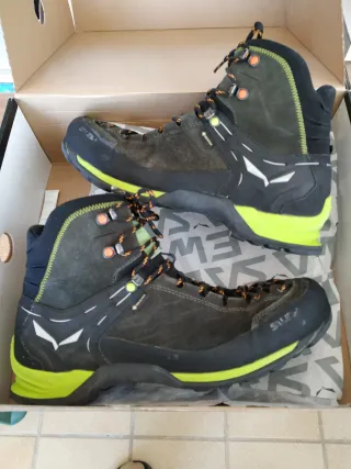 SALEWA BOTAS MODELO MS MTN TRAINER MID GTX T-44'5