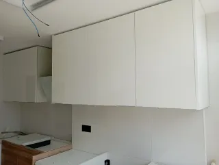 Montador de cocinas.Carpintero.