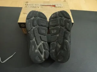 2 Pares Zapatillas Hoka Bondi 7 y Napali T 36.5