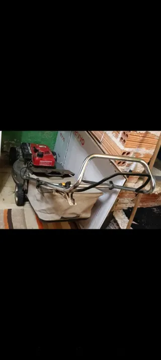 Cortacésped Honda HRA 214 Tracción