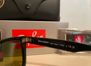 Occhiali Ray-Ban Wayfarer neri lenti blu