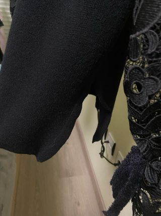 Jersey negro punto y encaje. Talla L. “ Pisonero”