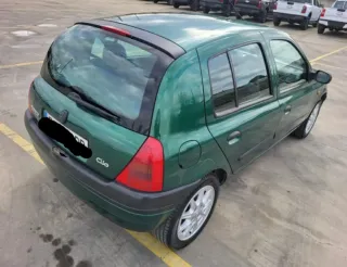 Renault Clio 2000
