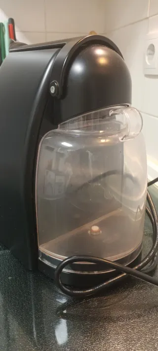 Cafetera Nespresso Krups Negra