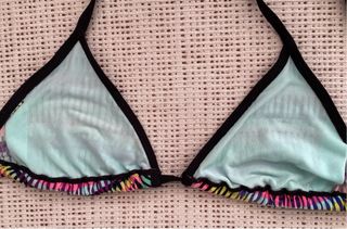 Top bikini estampado rayas multicolor