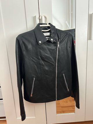 Chaqueta Cuero MNG Negra