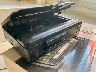 Grabadora Sanyo M1018 Cassette/nueva