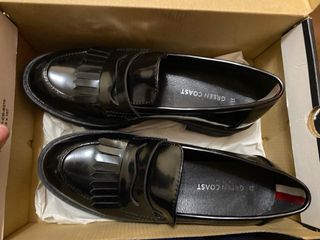 Mocasín charol negro