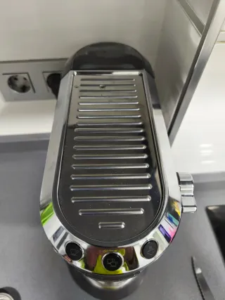 Cafetera DeLonghi Dedica Arte