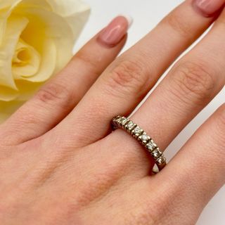 Anillo de oro 18kt con diamantes