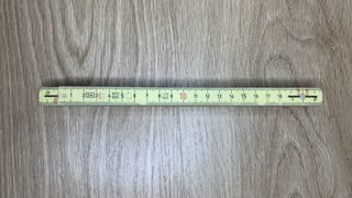 Metro plegable antiguo “Metr Auer” (Suiss Made)