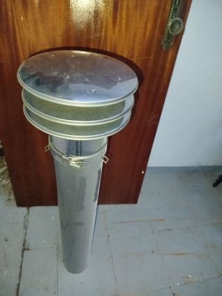 Tubo de chimenea metálico