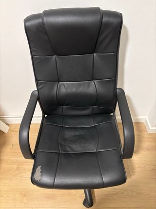 Silla de oficina negra