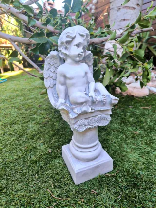 Estatua Ángel Querubín.