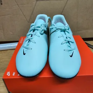 Scarpe da calcio Nike per bambini Taglia 35 e 33