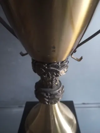 Trofeo antiguo fútbol 73x32 cm