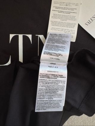 T-shirt Valentino VLNT nera