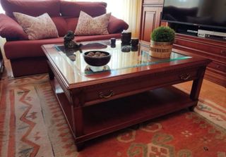 Mesa de centro de madera y cristal