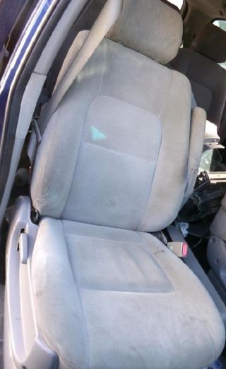 Asiento delantero derecho kia carnival 2.9 92705
