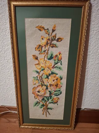 Cuadro Punto de Cruz Flores Amarillas