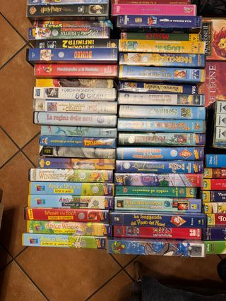 Lotto 78 Videocassette VHS Disney e Altri