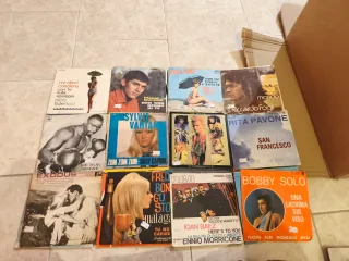 Lotto 45 Giri Vinili Internazionali 1€